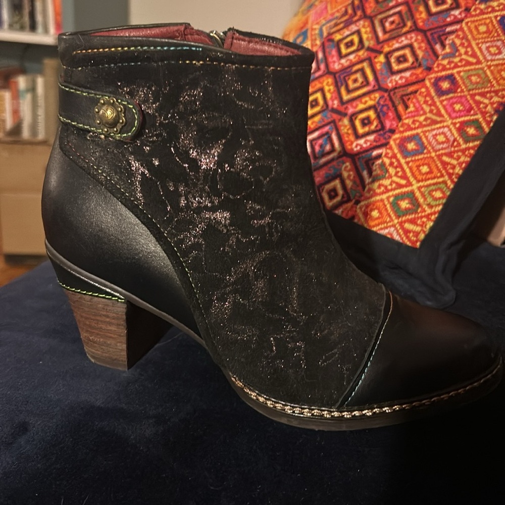 Almost new Spring Step L’Artiste short boots